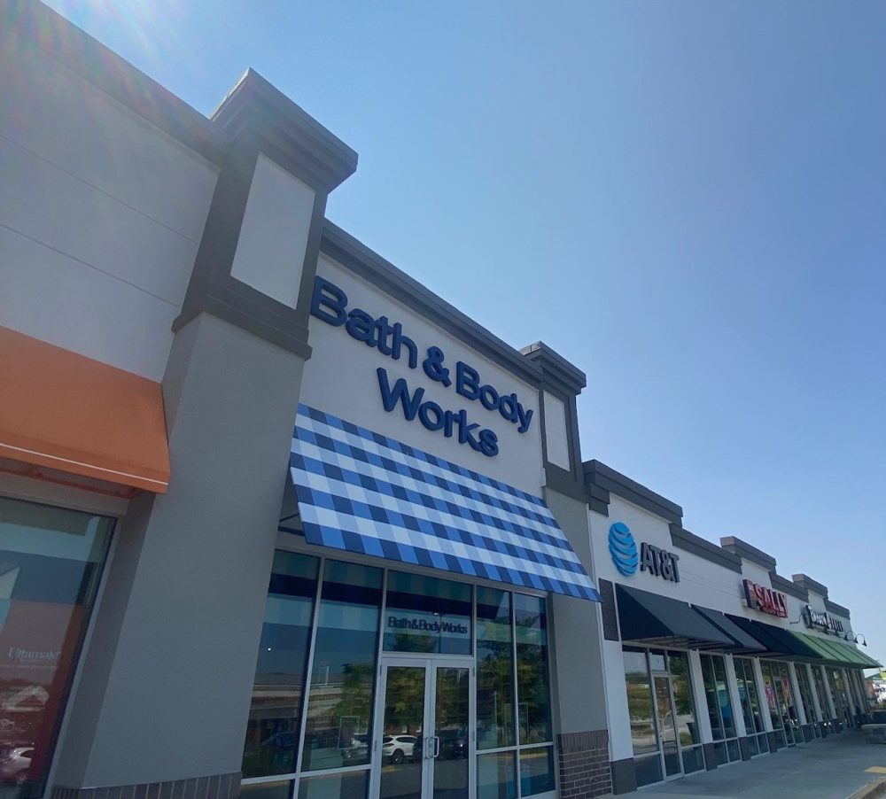 Bath & Body Works entrance