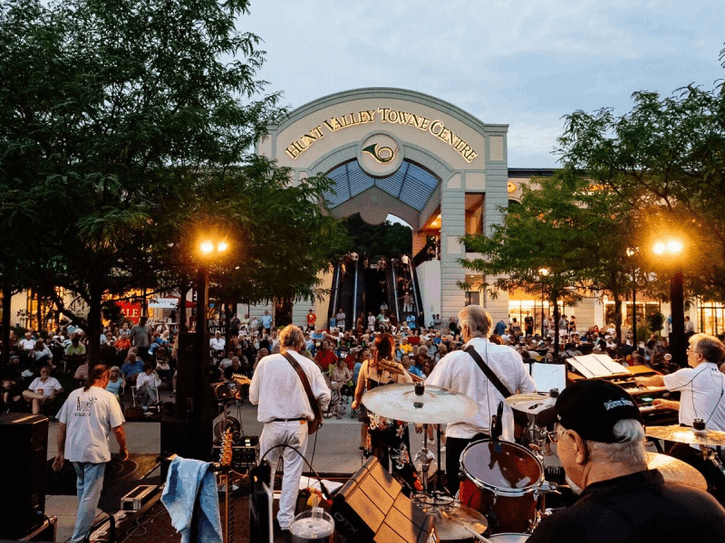 community events (20)-min Music event in Hunt Valley Towne Centre