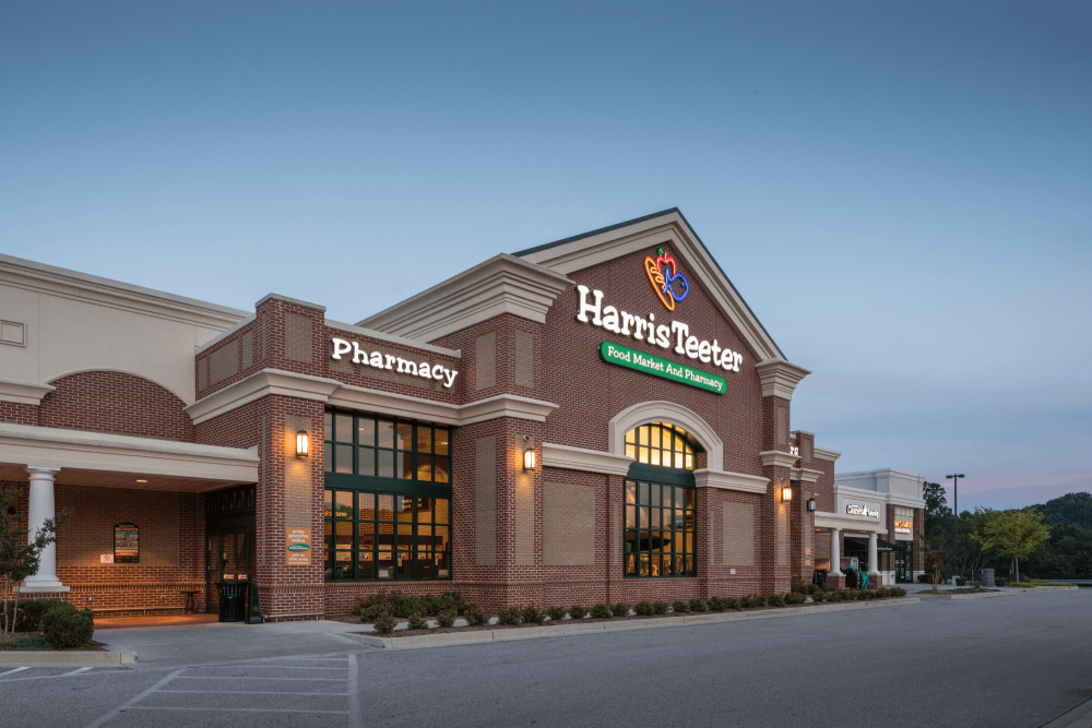 turf.valley.tc-419 Harris Teeter skewed front view